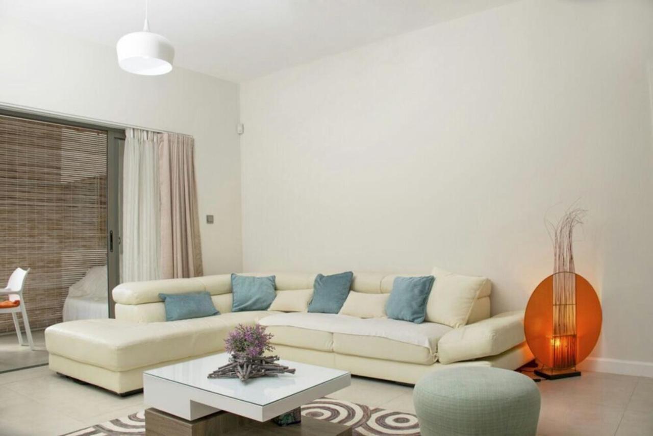Luxury Modern 2-Bed Apartment Pereybere Grand-Baie Exterior photo